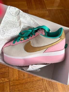 Custom made nike cortez